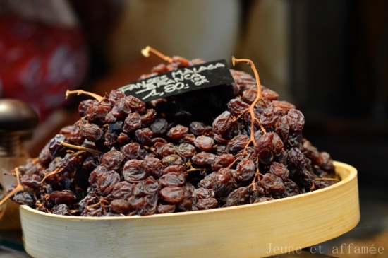 Raisins secs en grappe