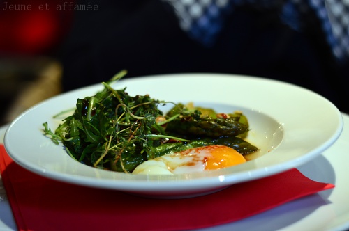 Asperge, oeuf parfait, parmesan et noisette. Jean-Luc Rabanel