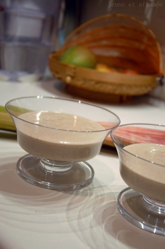 Crème rhabarbe-amande vegan