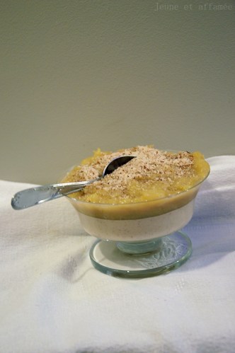 Crèmes amande - rhubarbe