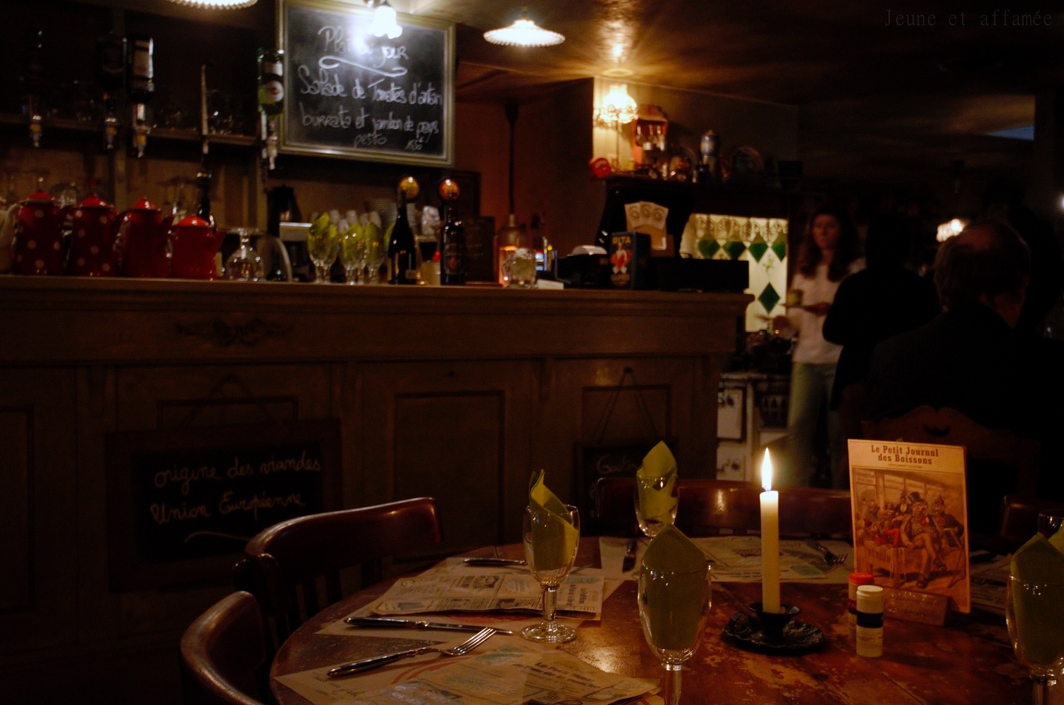 Le pain à la bouche, Lens